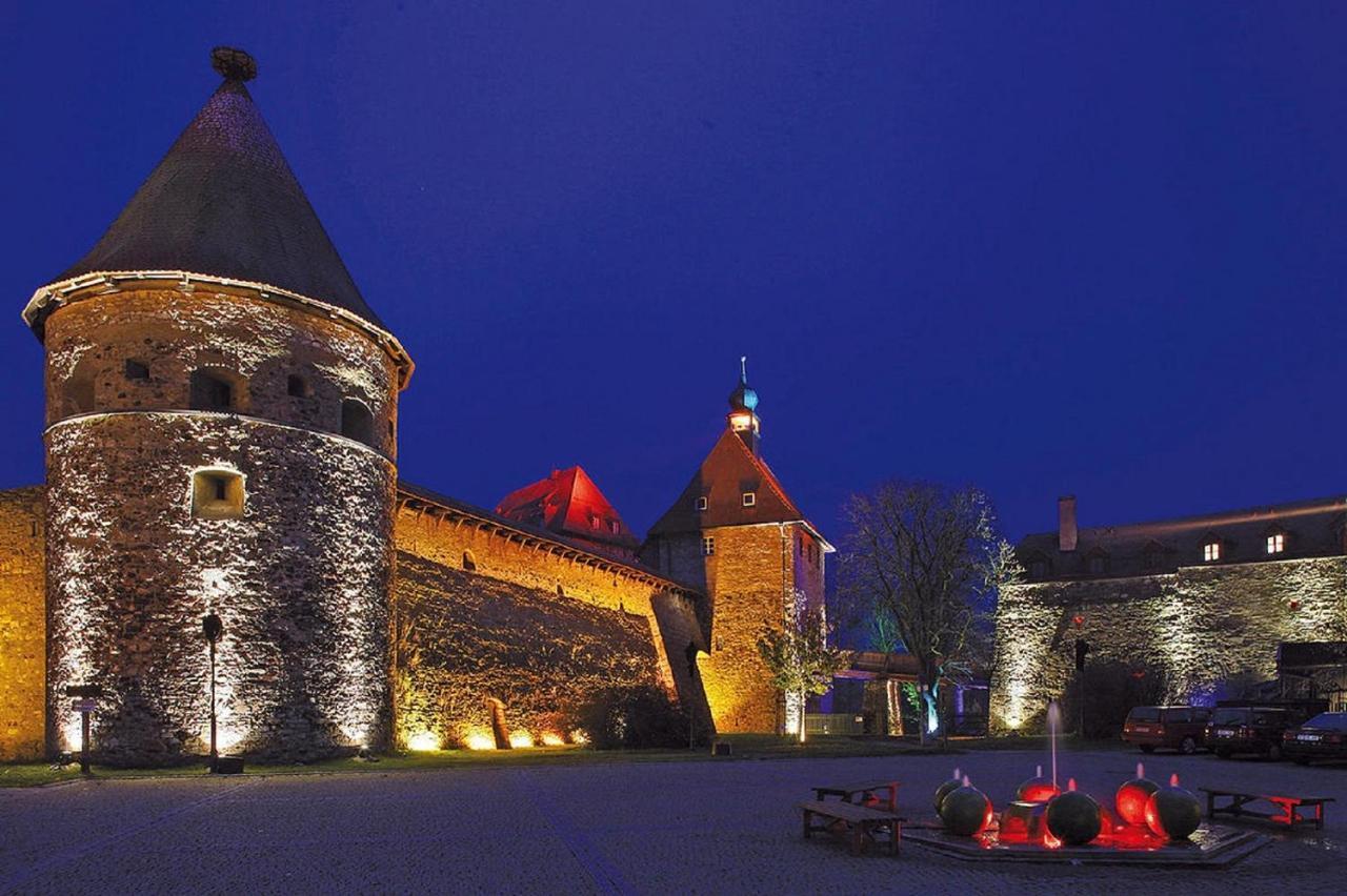 Gasthof Zur Burg Hohenberg an der Eger Exteriör bild