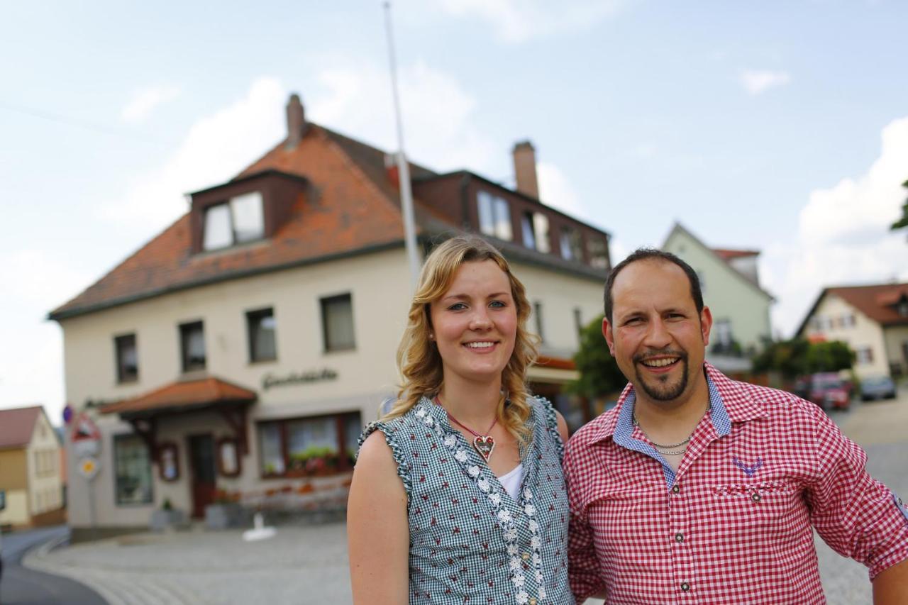 Gasthof Zur Burg Hohenberg an der Eger Exteriör bild